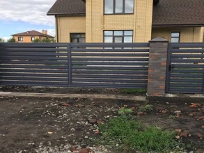 Забор жалюзи 72 метра фото в Апрелевке